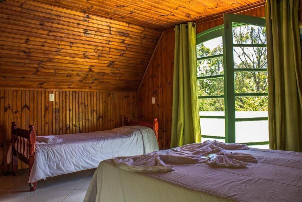 Hotel Fazenda Caledonia Inn Нова-Фрибургу Екстер'єр фото