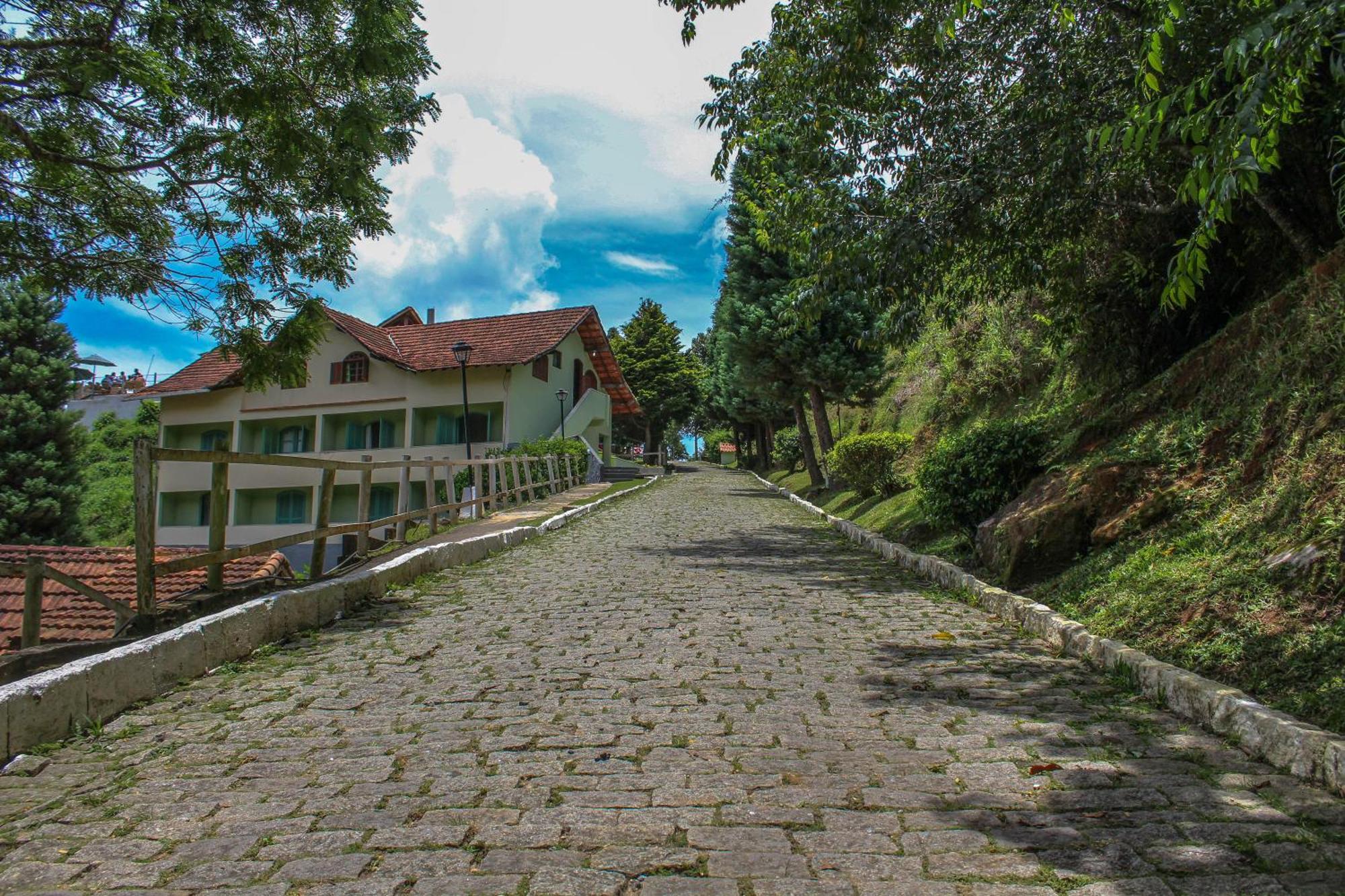 Hotel Fazenda Caledonia Inn Нова-Фрибургу Екстер'єр фото