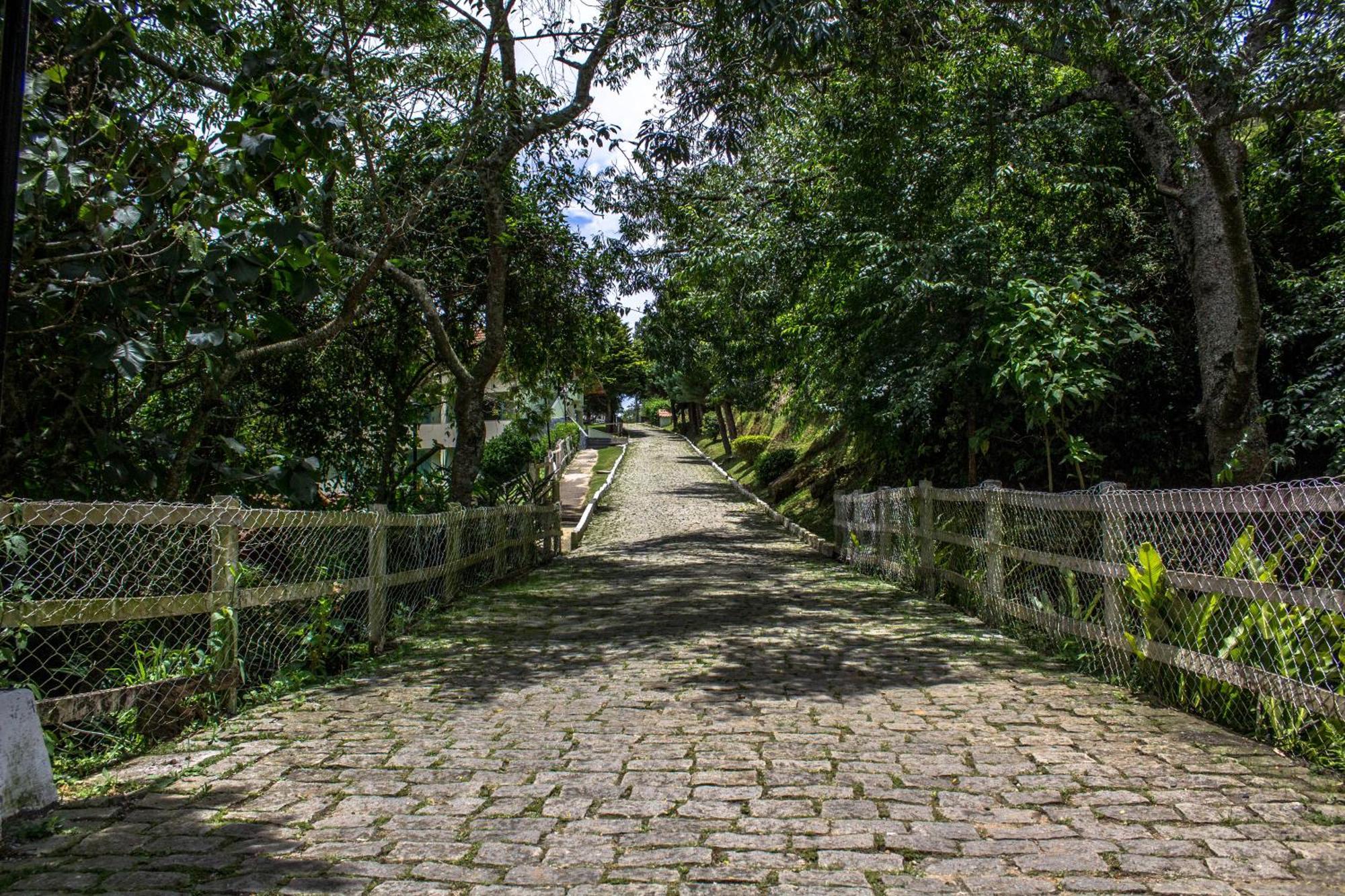 Hotel Fazenda Caledonia Inn Нова-Фрибургу Екстер'єр фото