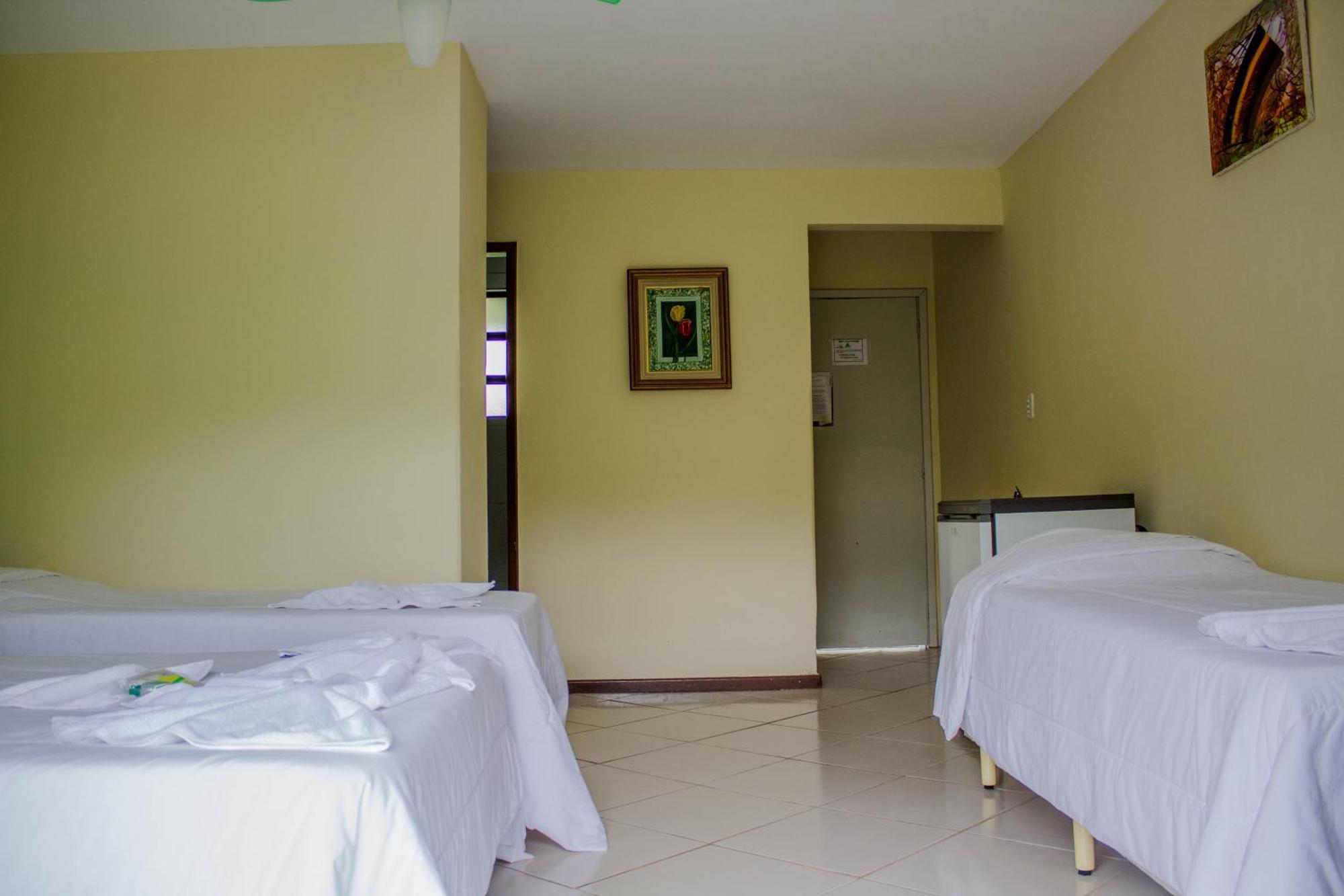 Hotel Fazenda Caledonia Inn Нова-Фрибургу Екстер'єр фото