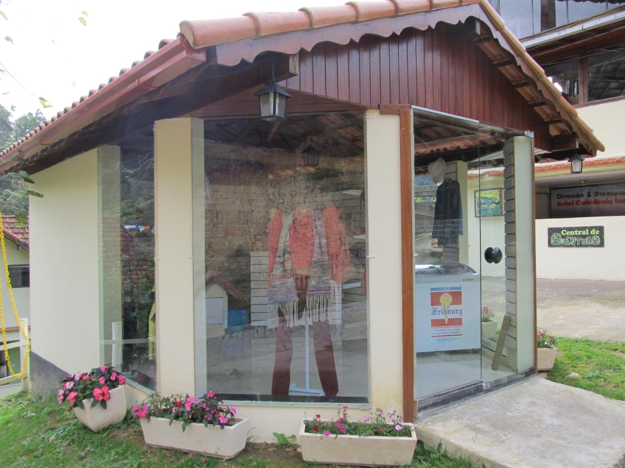 Hotel Fazenda Caledonia Inn Нова-Фрибургу Екстер'єр фото