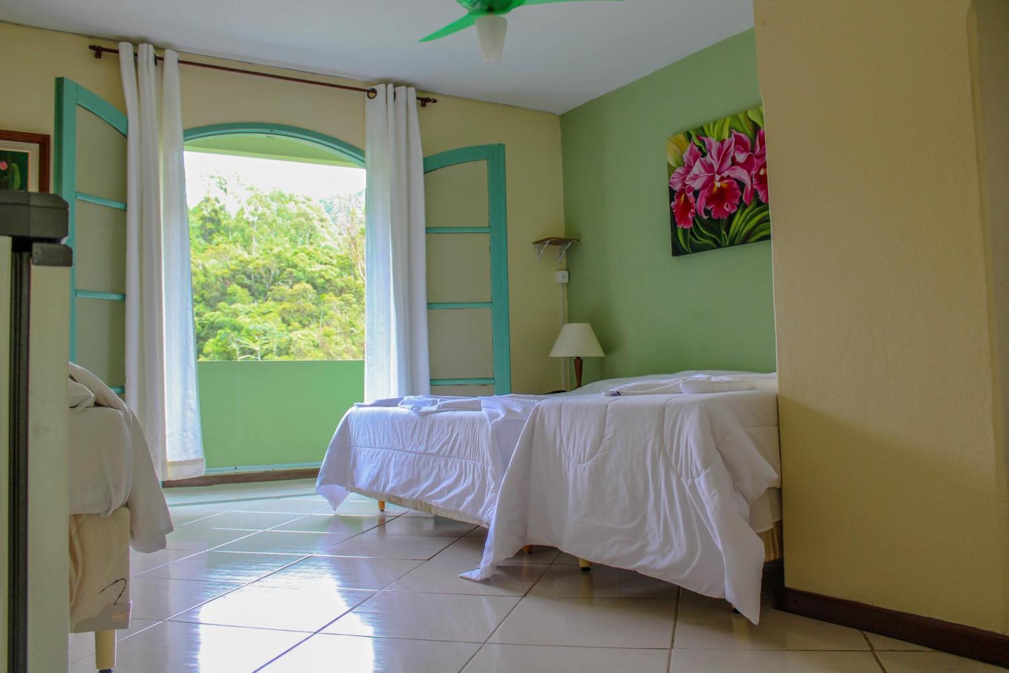 Hotel Fazenda Caledonia Inn Нова-Фрибургу Екстер'єр фото